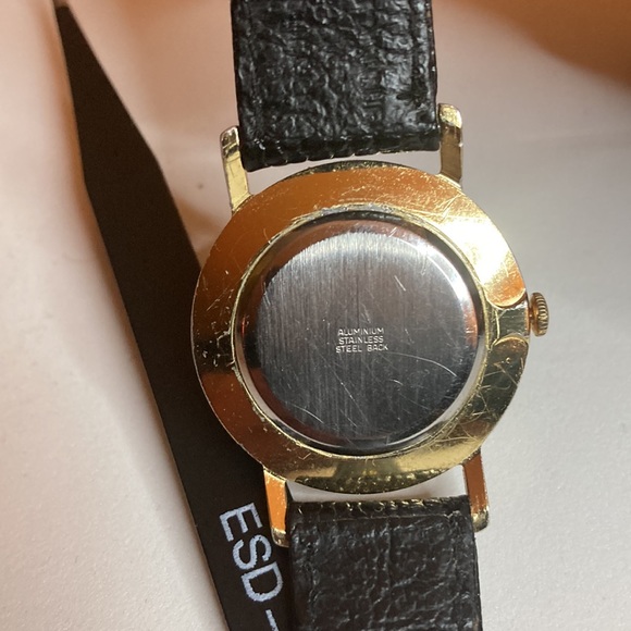 Vintage oris watch mechanical/ wind up - Picture 5 of 5